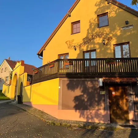 Homestay szállás Hradecky Dvur *